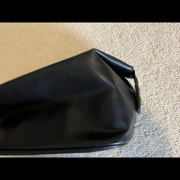 Calvin Klein Vintage Cosmetic Bag. - Picture 10 of 10